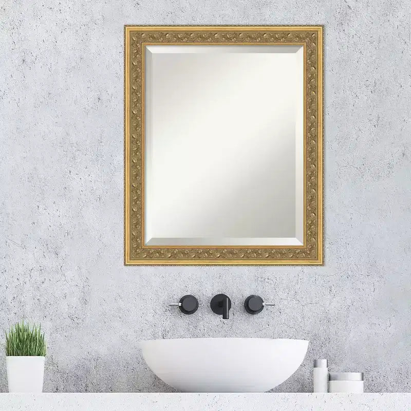 Specchio da Parete per Bagno Carter Dark Gold con Cornice in Legno Smussato