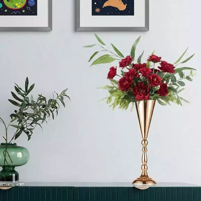 Set di candelieri a tromba dorati da 16,5 pollici
