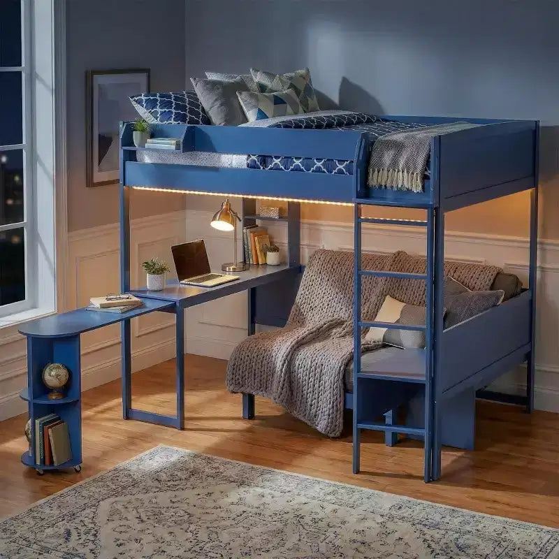 Letto a soppalco matrimoniale in legno con scrivania, mensola portaoggetti, divano convertibile e luce LED